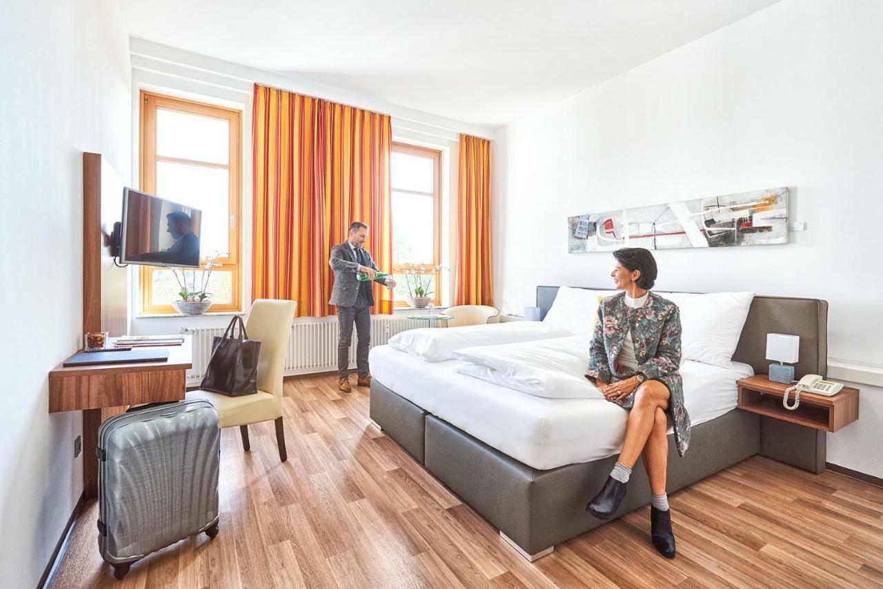 Health Vital Comfort Guestrooms Вельс Экстерьер фото